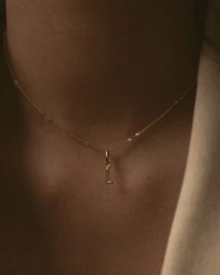 Pendentif Lettre F -Aglaia PENDENTIFL 770b0f6d a3c4 4466 8fcd 4f64a95b2c21