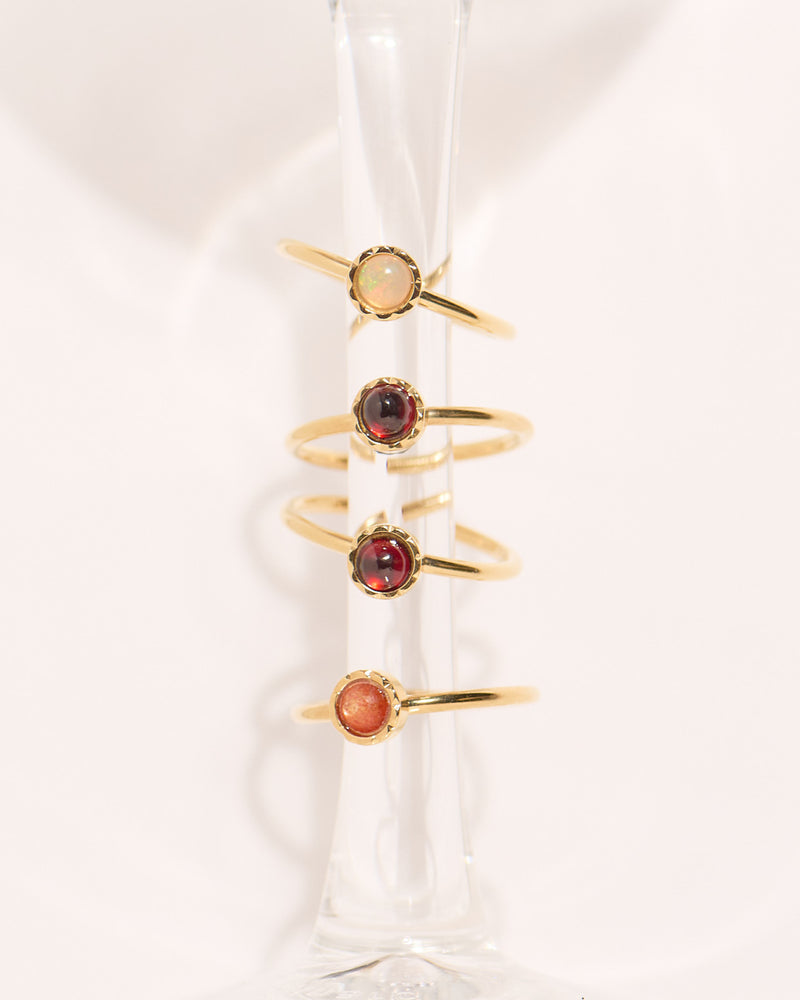 Devant 18 Devant -Aglaia pierres de naissance